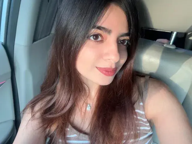 Esha Durrani